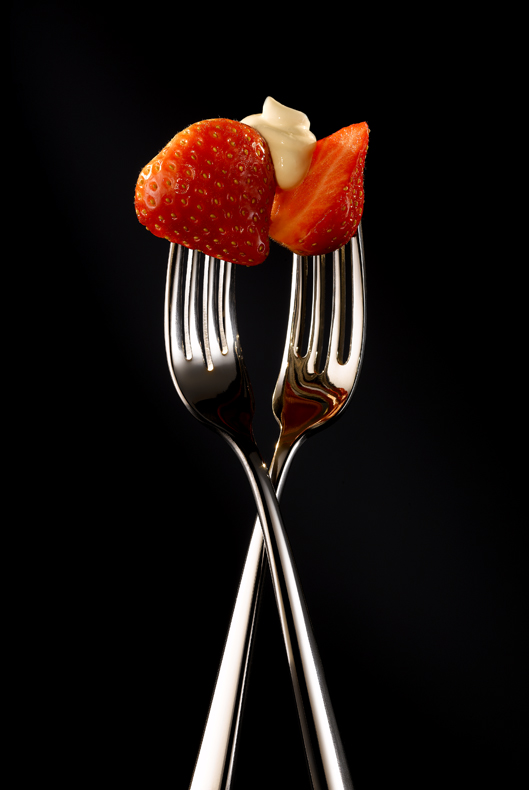 Food Photography: Strawberries and cream 